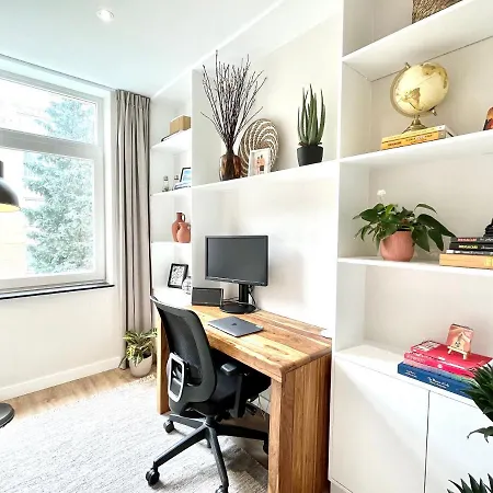New Stylish 1 Bedroom Apt W/ 2 Balconies In Centrum * Amsterdam